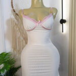 لانجيري-أبيض-قصير-بحمالات-وردي-ماو_ستور