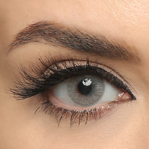 عدسات ملونة أخضر فستقي من ليديا لينسيز كورية الصنع سنوية