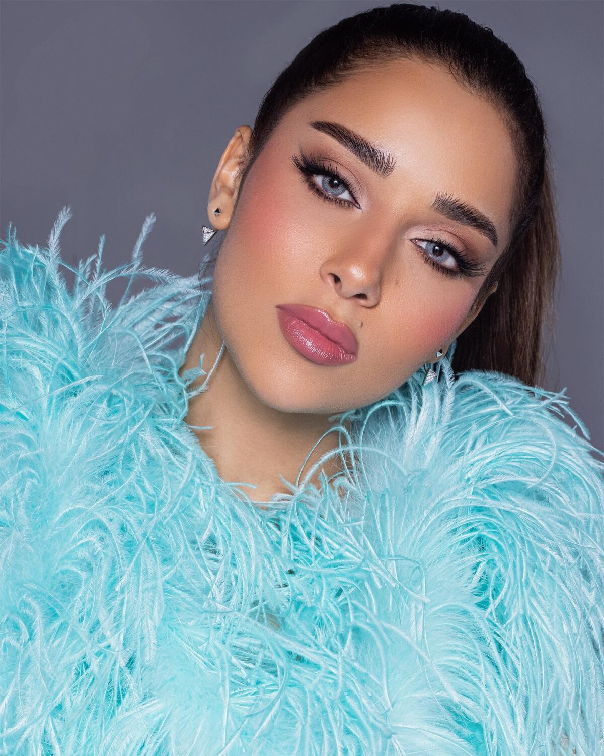 عدسات-سيلينا-السنوية-فروزن-جراي-ماو_ستور