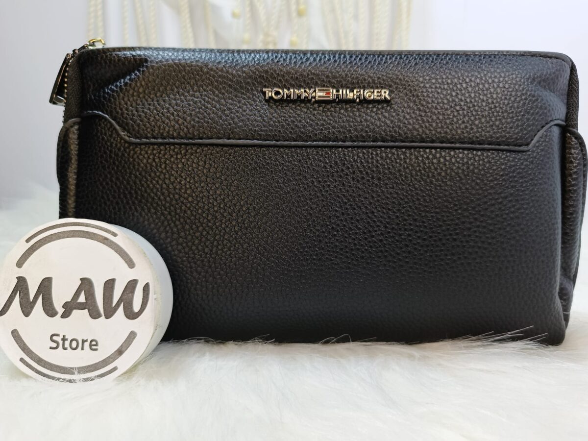 شنطة-تومي-هيلفيغر-ميرور-بسوستة-أمامي-وقفل-أمان-ماو_ستور