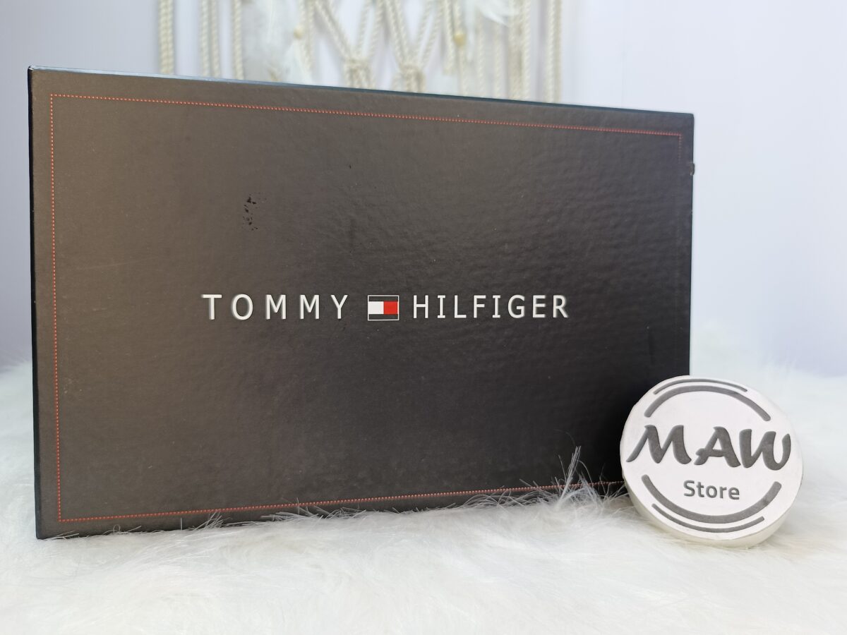شنطة-تومي-هيلفيغر-ميرور-مع-البوكس-موديل
