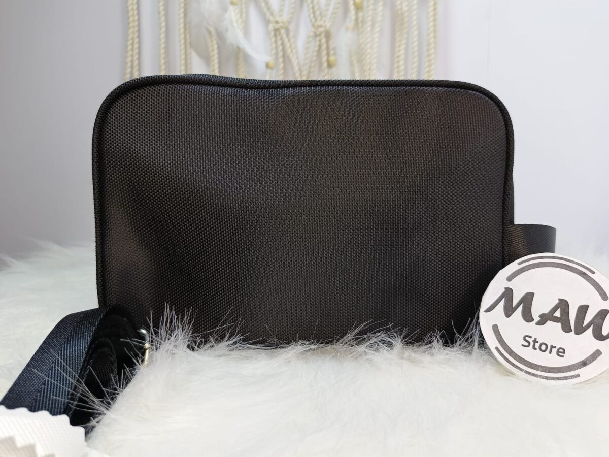 شنطة-تومي-هيلفيغر-ميرور-مع-البوكس-موديل -2