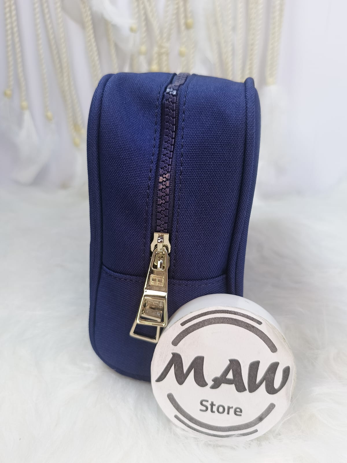 شنطة-تومي-هيلفيغر-ميرور-مع-البوكس-موديل