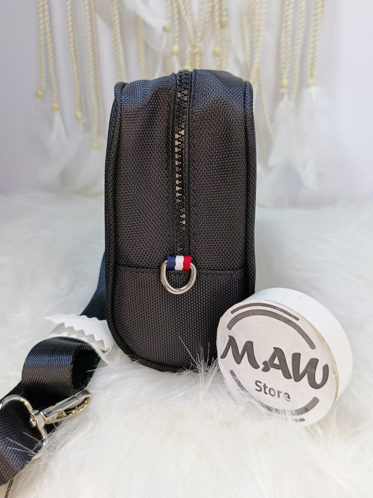 شنطة-تومي-هيلفيغر-ميرور-مع-البوكس-موديل -2