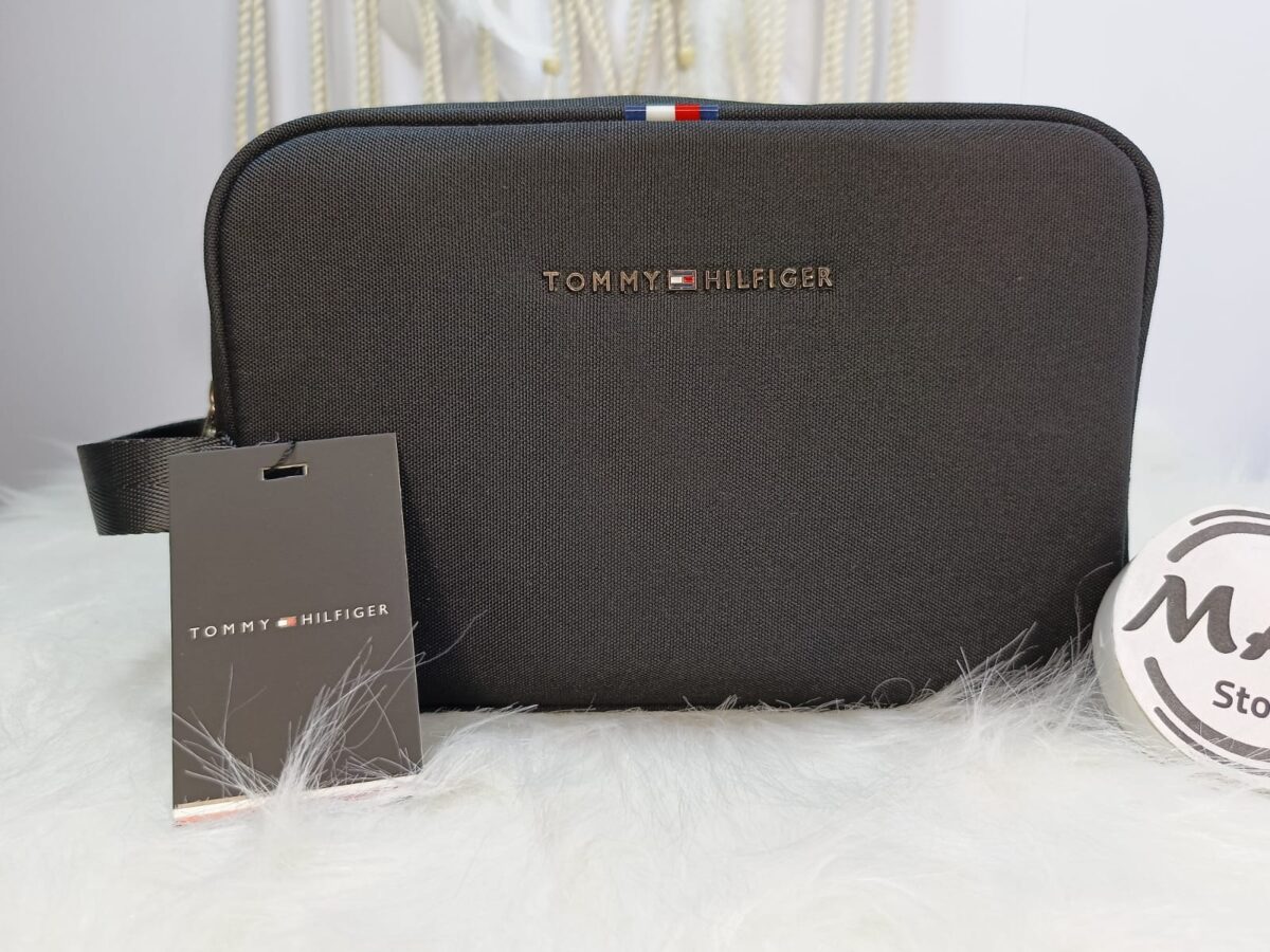 شنطة-تومي-هيلفيغر-ميرور-مع-البوكس-موديل