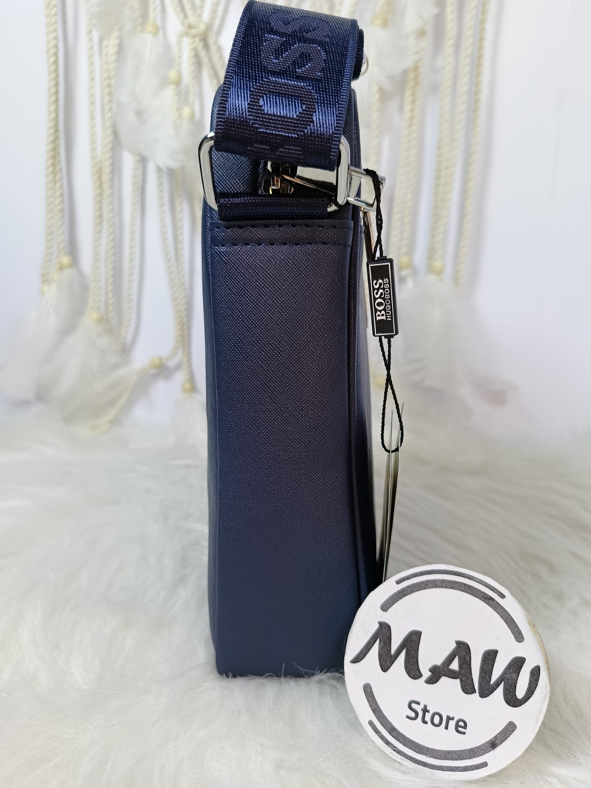 شنطة-كروس-جلد-ميرور-هوجو-بوس-بسوستة-وجيب-امامي-موديل-2-ماو_ستور