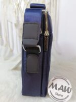 شنطة-كروس-كالفين-كلاين-ميرور-خامة-قماش-جينزي-ب-2-سوستة-وسوستة-خلفية-ماو_ستور