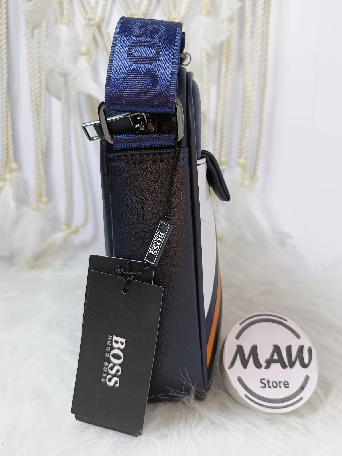 شنطة-كروس-ميرور-هوجو-بوس-بسوستة-وجيب-امامي-ماو_ستور