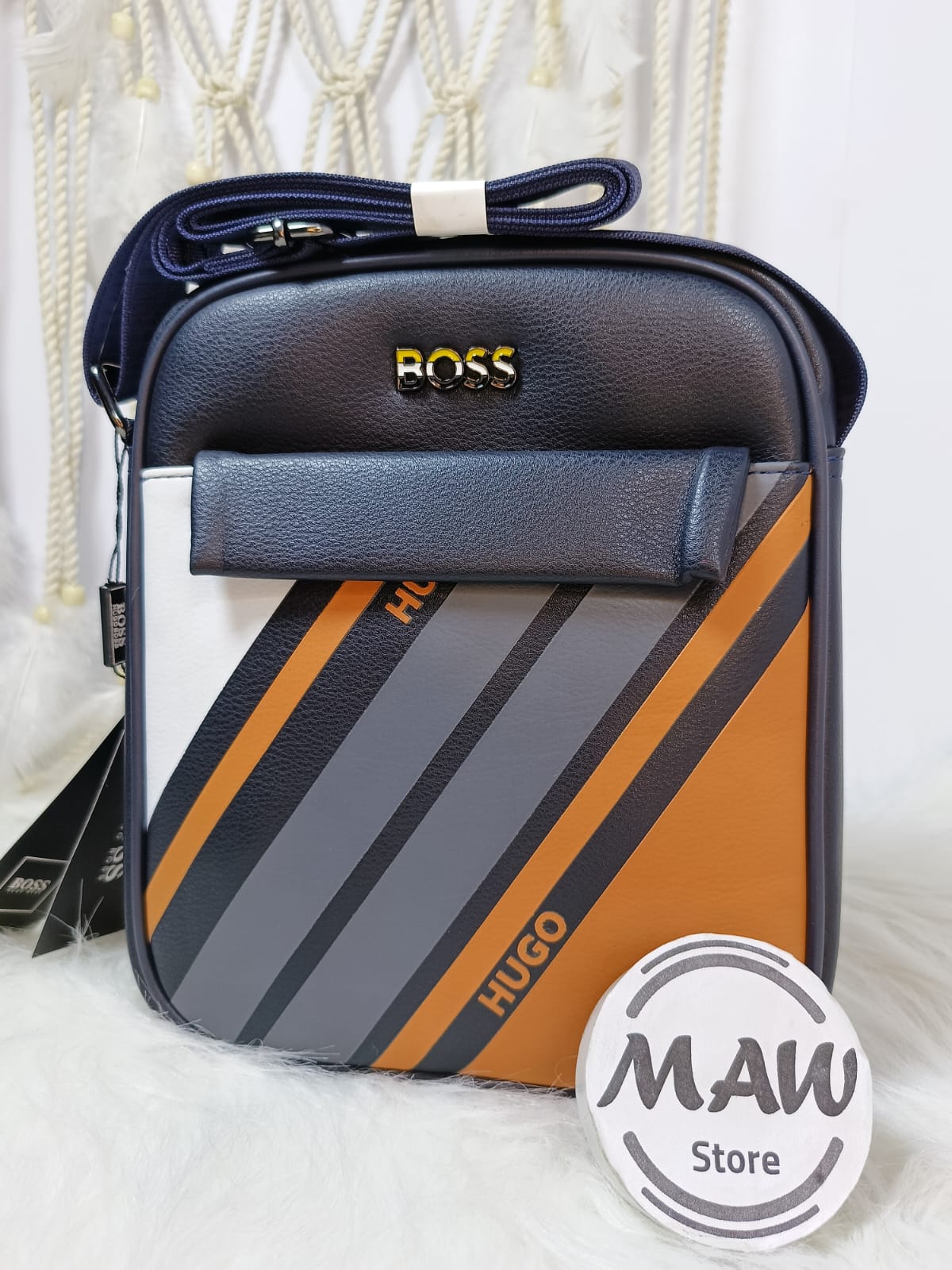 شنطة-كروس-ميرور-هوجو-بوس-بسوستة-وجيب-امامي-ماو_ستور