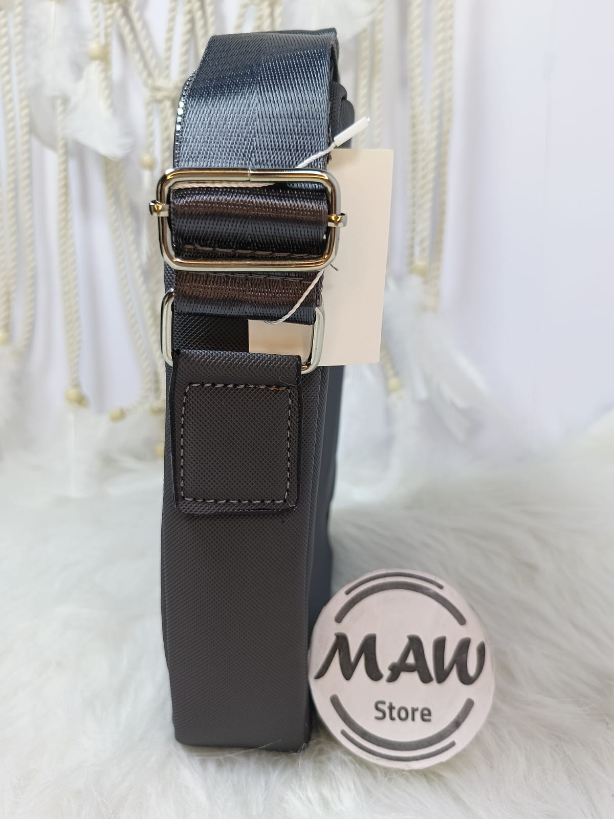 شنطة-لاكوست-كروس-جلد-سوستة-خلفية-وجيب-امامى-ماو_ستو