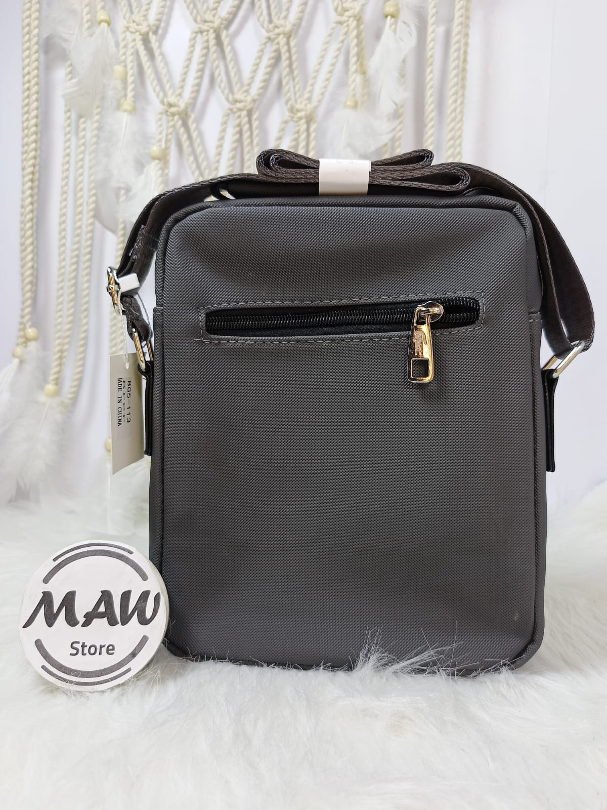 شنطة-لاكوست-كروس-جلد-سوستة-خلفية-وجيب-امامى-ماو_ستو