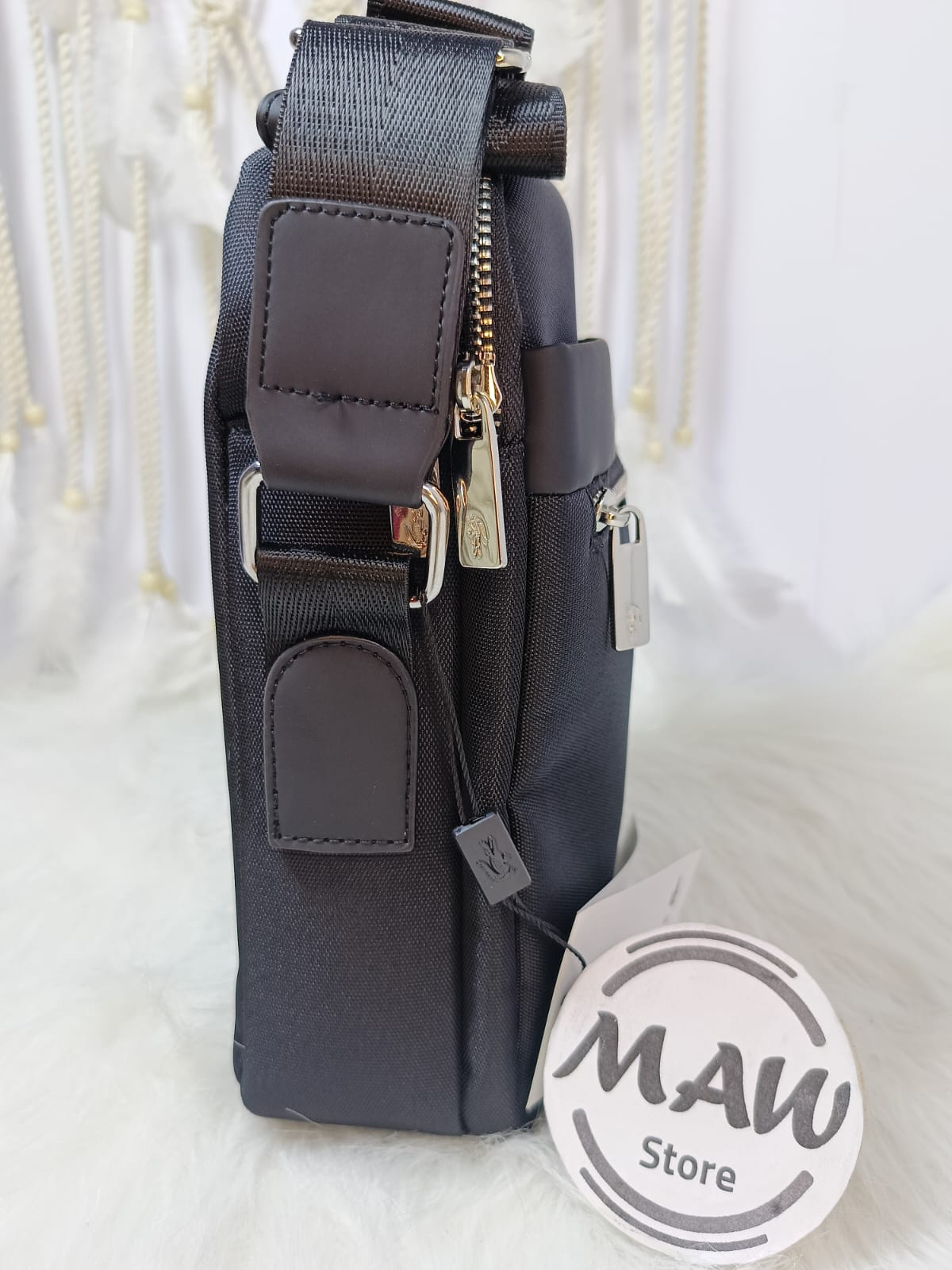 شنطة-لاكوست-كروس-ميرور-ب-2-سوستة-وسوستة-امامية-وجيب-امامي-ماو_ستور