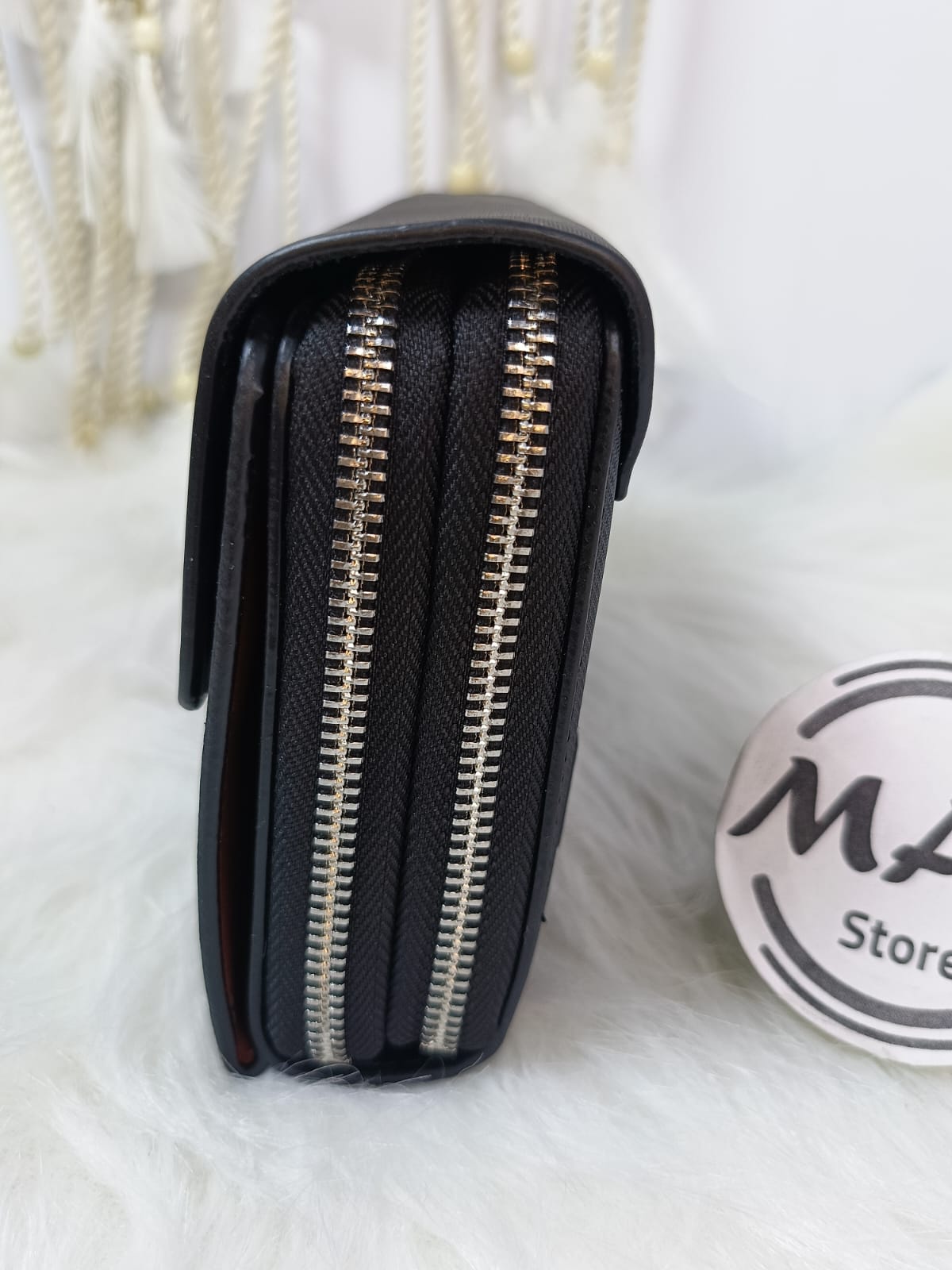 شنطة-لاكوست-ميرور-ب-2-سوستة-وغطاء-خارجي-ماو_ستور