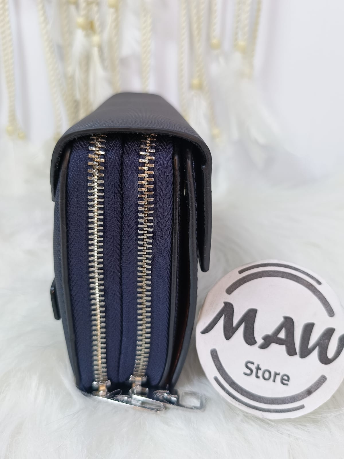 شنطة-لاكوست-ميرور-ب-2-سوستة-وغطاء-خارجي-ماو_ستور