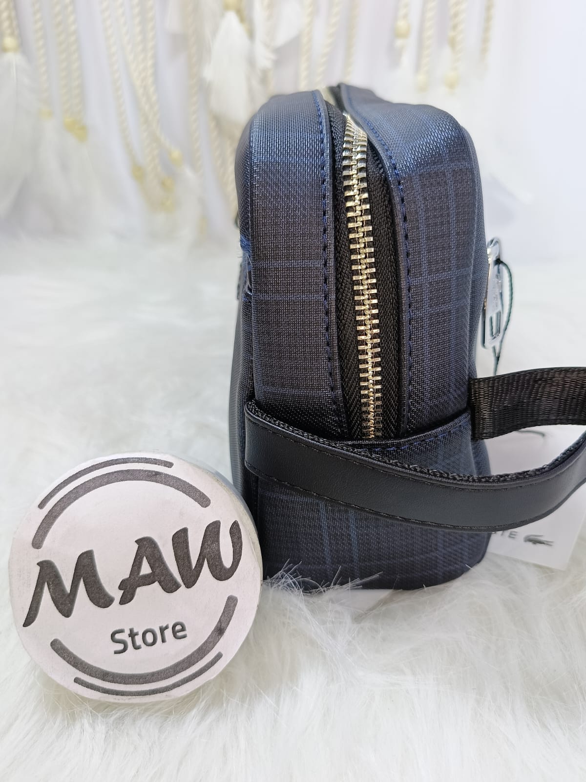 شنطة-لاكوست-ميرور-سوستة-كبيرة-و-سوتة-امامية-وسوستة-خلفية-ماو_ستور