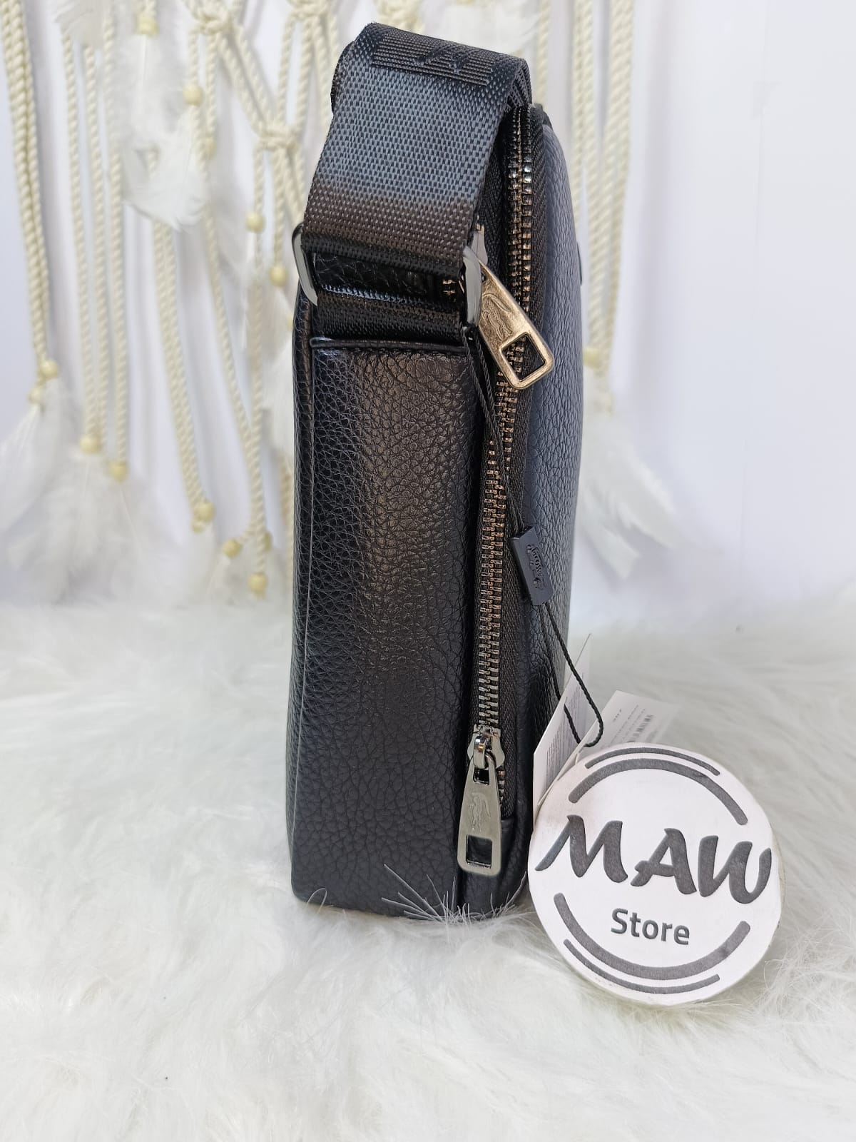 شنطة-لاكوست-ميرور-كروس-جلد-سوستة-امامية-كبيرة-ماو_ستور