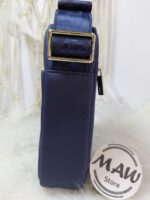 شنطة-لاكوست-ميرور-كروس-جلد-سوستة-خلفية-وجيب-امامى-مقاس-متوسط-ماو_ستور