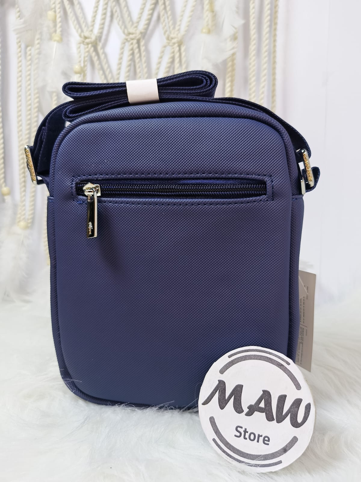 شنطة-لاكوست-ميرور-كروس-جلد-سوستة-خلفية-وجيب-امامى-مقاس-متوسط-ماو_ستور