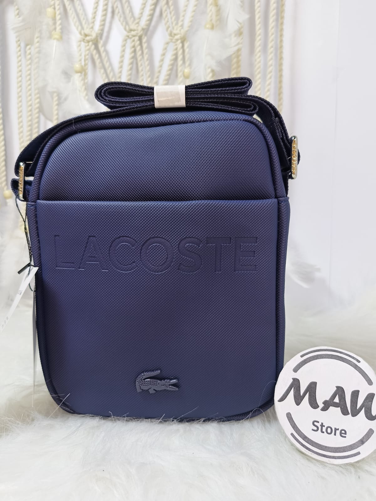 شنطة-لاكوست-ميرور-كروس-جلد-سوستة-خلفية-وجيب-امامى-مقاس-متوسط-ماو_ستور