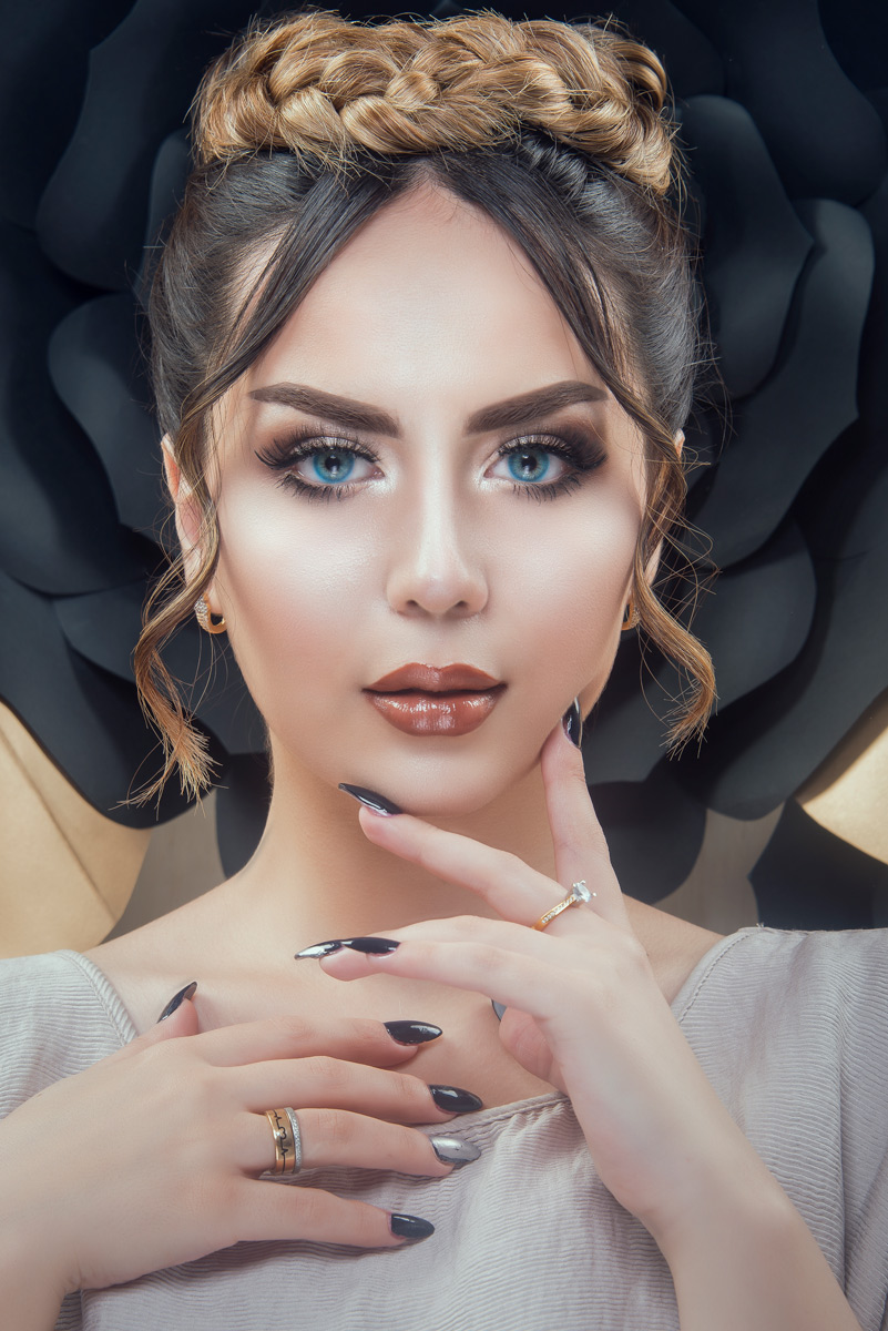 عدسات-لومينوس-السنوية-أزرق-ماو_ستور