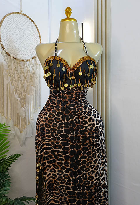 بدلة-رقص-مقاس-كبير-مزينة-بحلق-ذهبي-وفتحة-جانبية-ماو_ستور