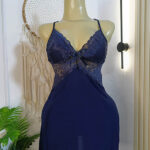 قميص-نوم-مكشوف-الظهر-وفيونكة-عند-الصدر-ماو_ستور